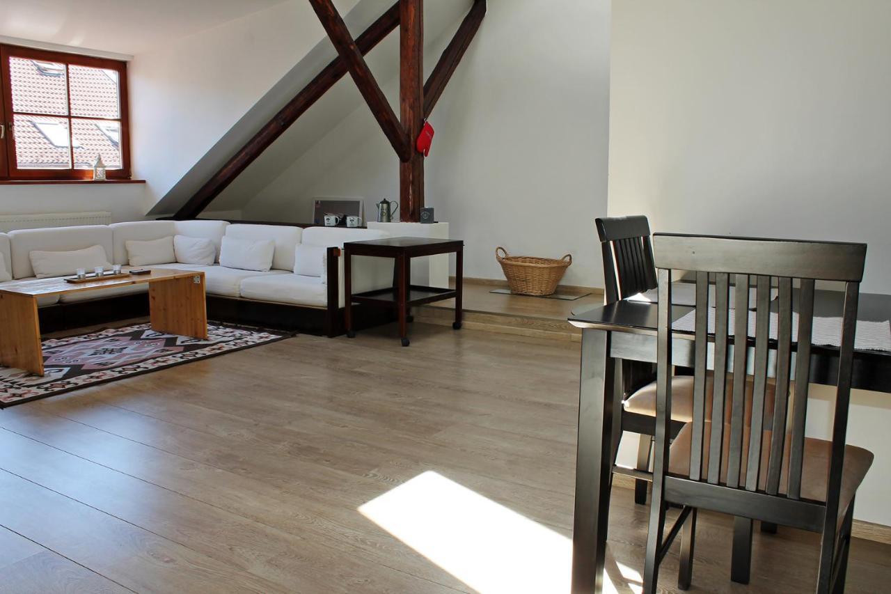 Attic With Parking, Near The Center Of Cb - 110M2 Ceske Budejovice Exterior foto